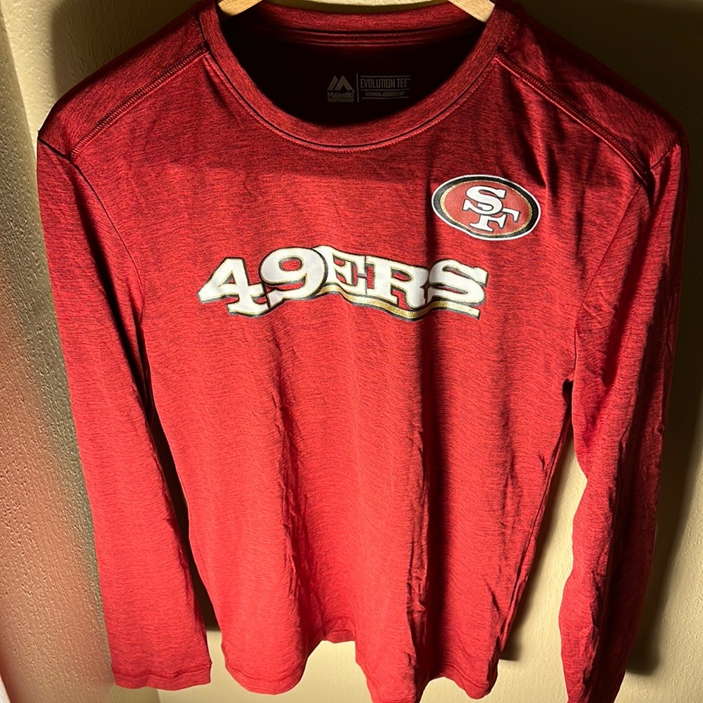 NFL Majestic Men’s LS San Francisco 49ers Evolution Cool Comfort Tee Color Red